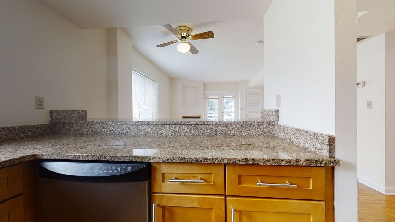 359 Green St, Unit A-105 in Cambridge, MA - Building Photo