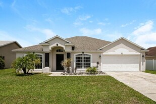 313 Cornwallis Ct in Kissimmee, FL - Building Photo