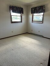 1227 4th Ave E in Dickinson, ND - Building Photo - Building Photo