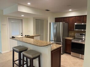 3850 Estero Bay Ln, Unit F10 in Naples, FL - Building Photo - Building Photo