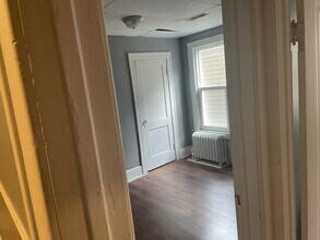 863 Marentette Av in Windsor, ON - Building Photo - Building Photo