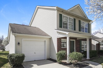 624 Lightspun Ln in Charlotte, NC - Building Photo - Building Photo