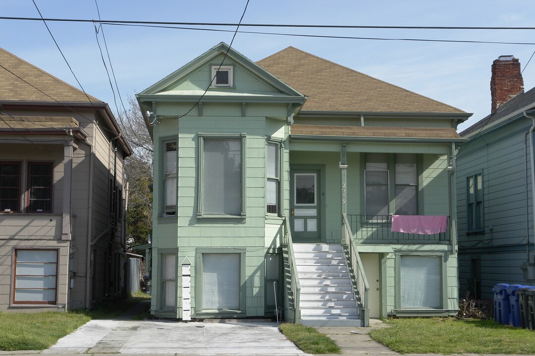 2119 Lincoln Ave in Alameda, CA - Foto de edificio
