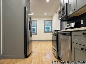 41 Long Ave in Boston, MA - Building Photo - Building Photo