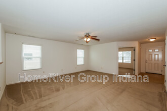 11117 La Fortuna Way in Roanoke, IN - Building Photo - Building Photo