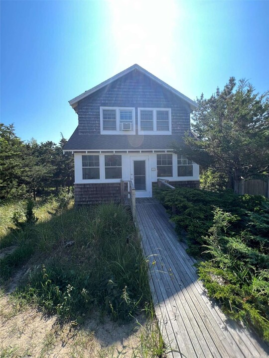 51 Beachwold Ave in Ocean Beach, NY - Building Photo