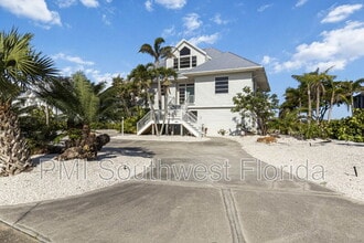 9891 Eagle Preserve Dr in Englewood, FL - Building Photo - Building Photo