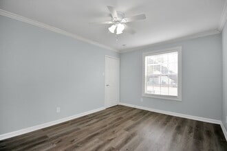 9700 Leawood Blvd in Houston, TX - Building Photo - Building Photo