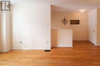 4950 Albina Way in Mississauga, ON - Building Photo - Building Photo