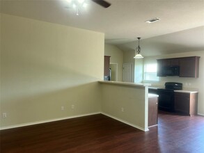 140 Calcite Ln in Jarrell, TX - Building Photo - Building Photo