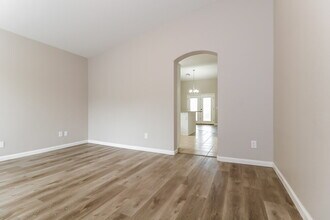 1615 E Ash Ave in Buckeye, AZ - Foto de edificio - Building Photo