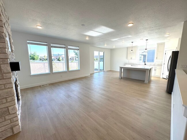 1360 E 1220 N in Logan, UT - Building Photo - Building Photo