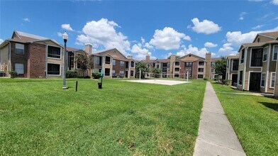 5500 Devonbriar Way in Orlando, FL - Building Photo - Building Photo