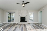 1007 Elm Grove Ln in Valrico, FL - Building Photo - Building Photo