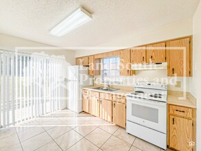 5824 Charlton Dr in Lakeland, FL - Building Photo - Building Photo