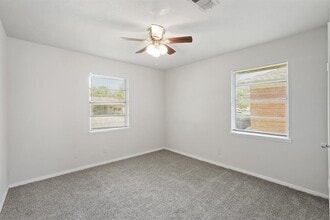 2206 Hickory Ln in Pasadena, TX - Building Photo - Building Photo