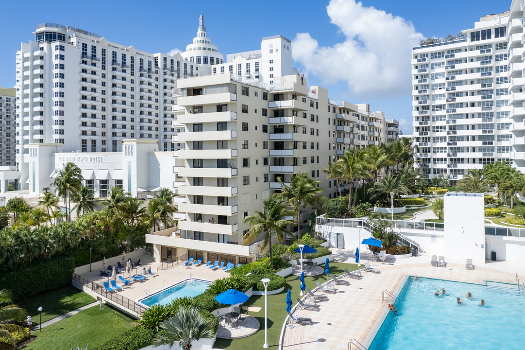 The Georgian Condominium in Miami Beach, FL - Building Photo