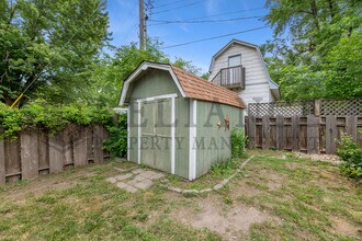 614 N Brownthrush Ln in Wichita, KS - Building Photo - Building Photo