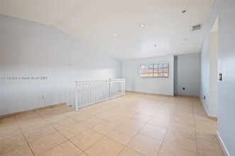 7845 W 36th Ave in Hialeah, FL - Building Photo - Building Photo