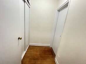 17 Rockledge Rd in Hartsdale, NY - Building Photo - Building Photo