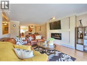 7222 Pandora St in Burnaby, BC - Building Photo - Building Photo