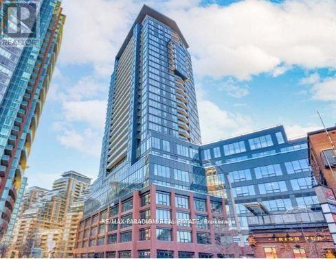 135-2135 E Liberty St in Toronto, ON - Building Photo