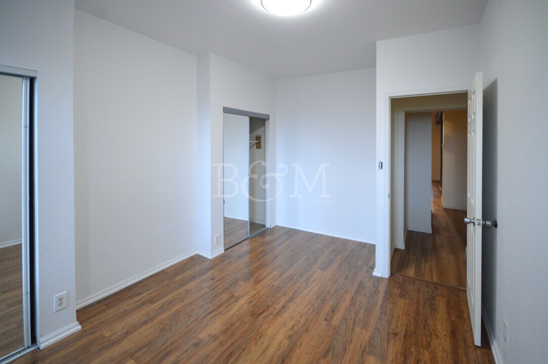 673 Knickerbocker Ave-Unit -3 in Brooklyn, NY - Building Photo