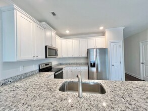 5305 Stream Stone Way in Raleigh, NC - Building Photo - Building Photo