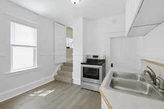 346 Cleveland Ave N in St. Paul, MN - Building Photo - Building Photo