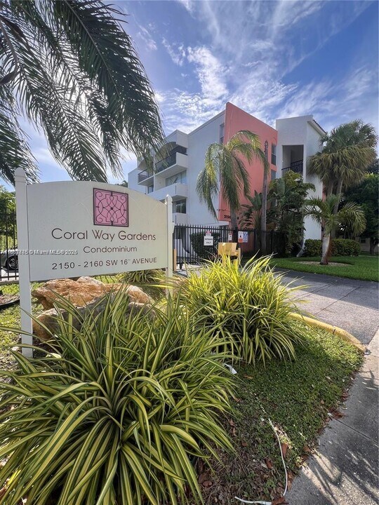 2150 SW 16th Ave in Miami, FL - Building Photo