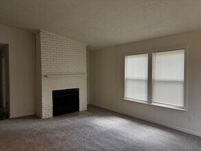 740 Vicki Dr in Huntsville, TX - Building Photo - Building Photo