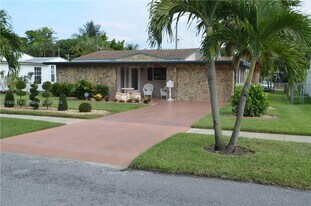 2628 Wilson St in Hollywood, FL - Building Photo