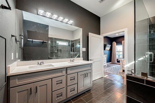 108 Bay Oaks Dr