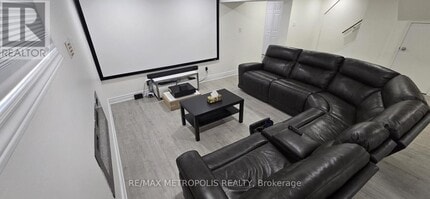23 Alanbury Crescent in Toronto, ON - Building Photo - Building Photo