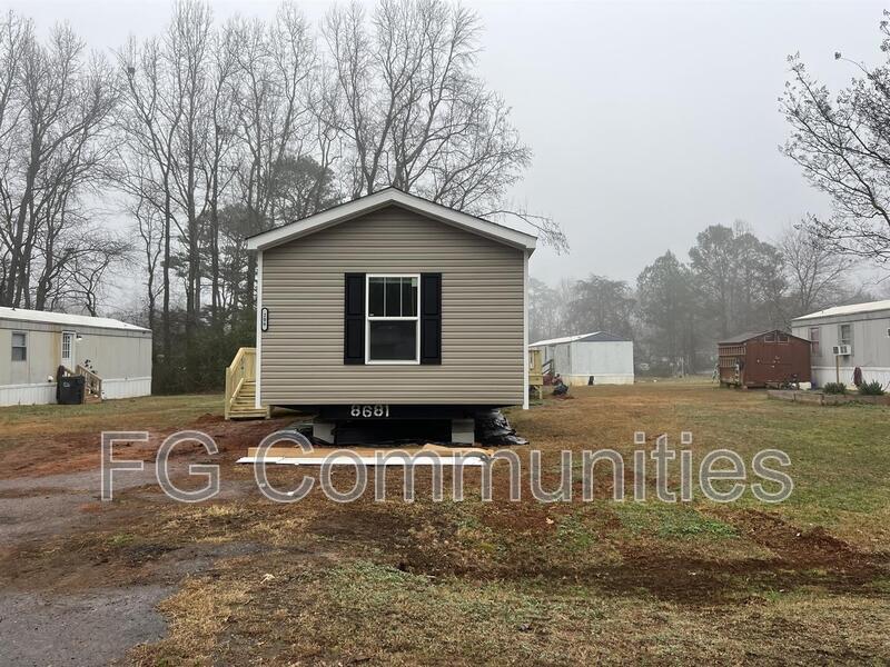 206 Wedowee Ln in Gastonia, NC - Building Photo