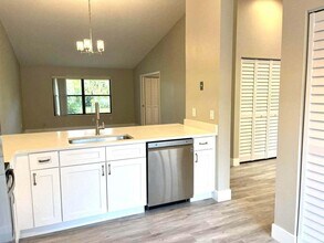12959 Pennypacker Trail in Wellington, FL - Building Photo - Building Photo