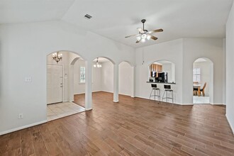 6918 Poncha Springs Ct in Houston, TX - Foto de edificio - Building Photo