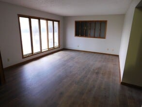 107 N Goddard Rd in Goddard, KS - Building Photo - Building Photo