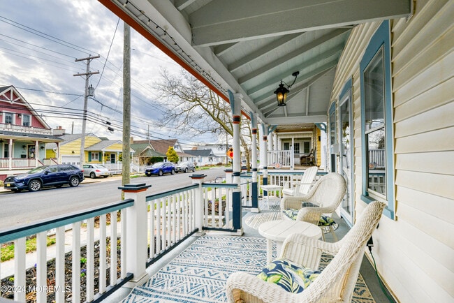 81 Stockton Ave in Ocean Grove, NJ - Building Photo - Building Photo