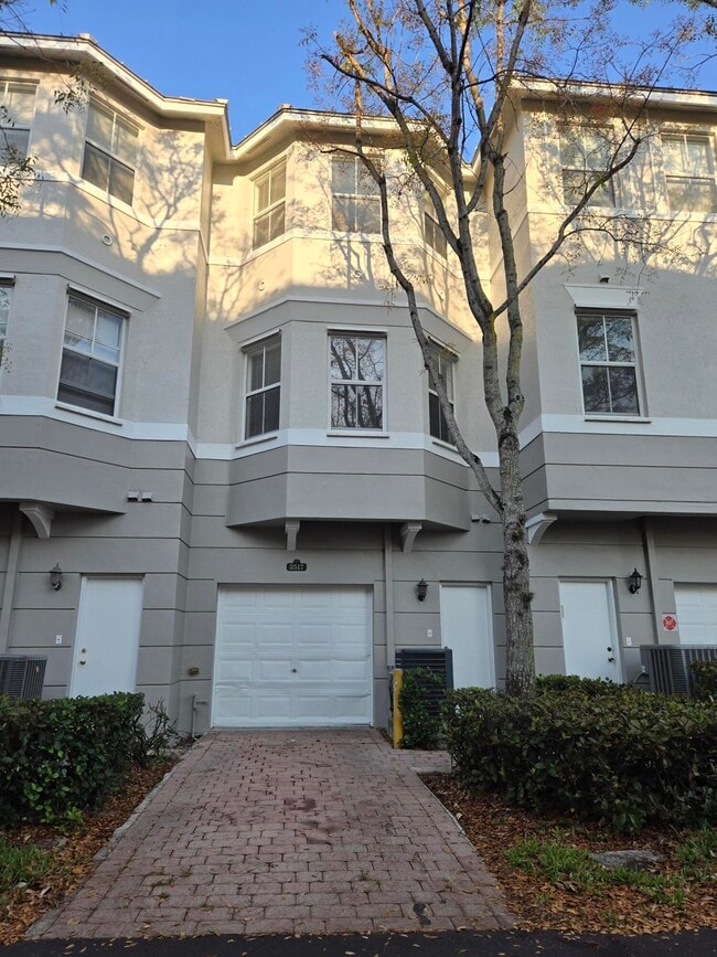 3517 Shoma Ln in Royal Palm Beach, FL - Building Photo - Building Photo