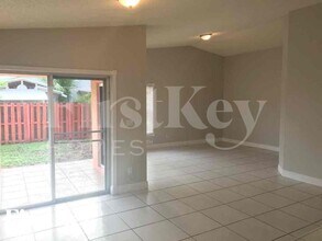 25024 SW 128th Pl in Homestead, FL - Foto de edificio - Building Photo