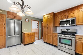 20 Fairmount St, Unit 2 in Everett, MA - Building Photo - Building Photo