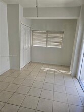 7785 SW 36th St in Miami, FL - Building Photo - Building Photo