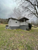 4835 Straight Gut Rd in La Fayette, GA - Building Photo