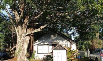 2127 13th St W in Bradenton, FL - Building Photo