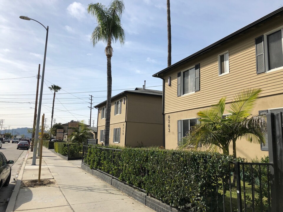 Sierra Apartments in North Hollywood, CA - Building Photo