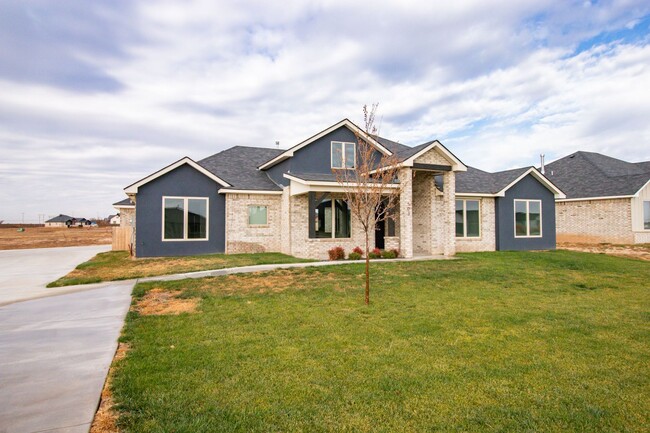 503 Country Club Dr in Canyon, TX - Building Photo - Building Photo