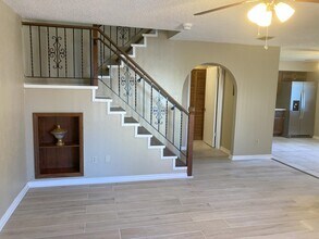 2033 Oak Meadow Cir, Unit OakMeadow in South Daytona, FL - Building Photo - Building Photo
