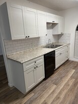 652 Sue Ann Ln in Burleson, TX - Building Photo