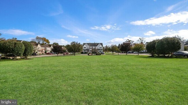 10 Victoria Dr in Aston, PA - Foto de edificio - Building Photo